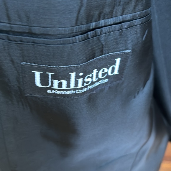 Men’s suit jacket and pants - Picture 2 of 6